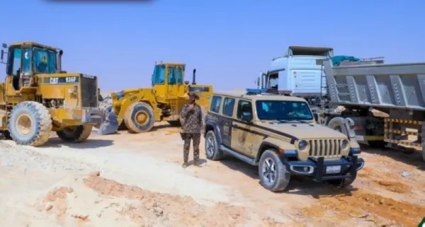 الشرقية.. “المجاهدين” يقبضون على سارقي رمال