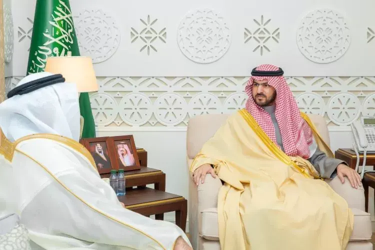 الأمير سعود بن بندر يطلع على مشاريع أمانة الشرقية