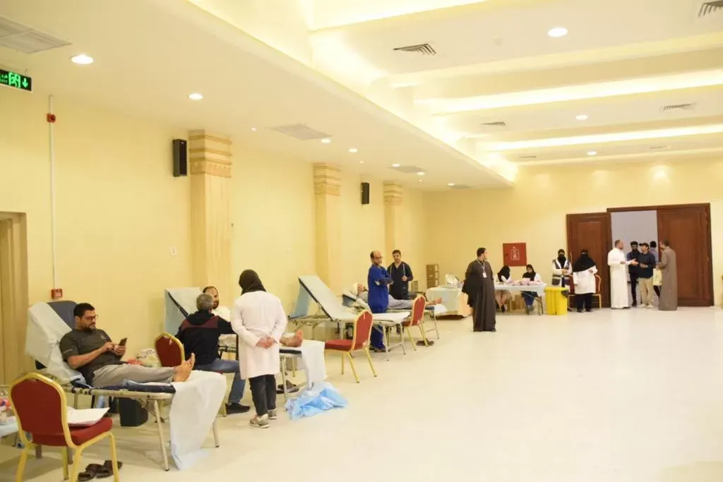 258 كيس دم من الملاحة لـ “مركزي القطيف”