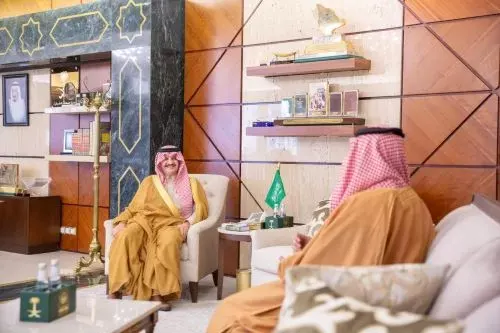 أمير الشرقية يستقبل مدير فرع وزارة الرياضة الجديد