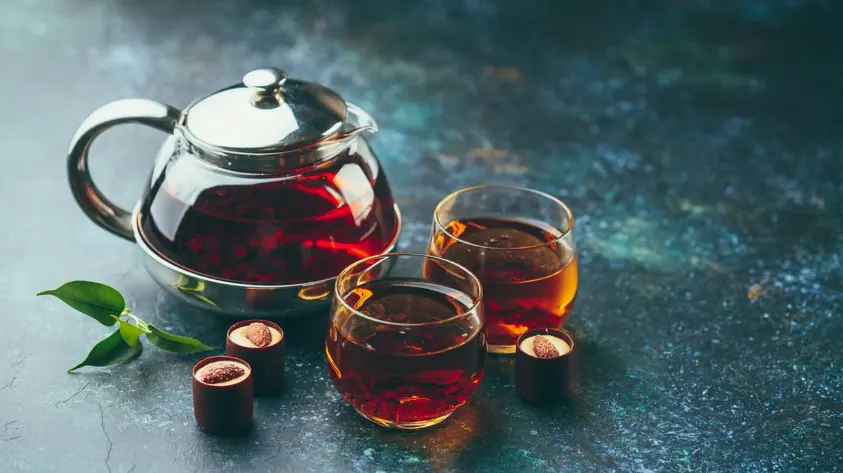 10 فوائد صحية لشرب الشاي و5 أضرار لزيادة تناوله
