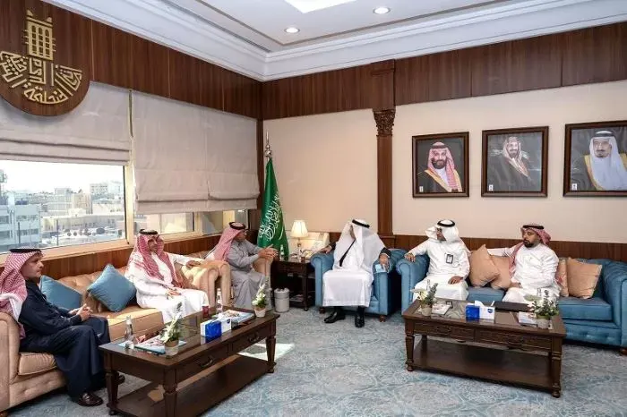 أمين الشرقية يبحث تنفيذ مشروعات سكنية جديدة في ضاحية الواجهة