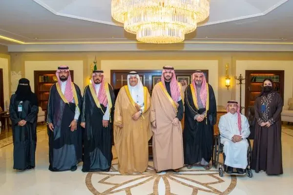 الأمير سعود بن بندر يطلع على برامج التنمية الاجتماعية في الشرقية