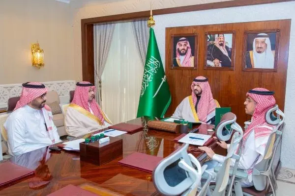 نائب أمير الشرقية يطلع على مشروع قياس رضا المستفيدين