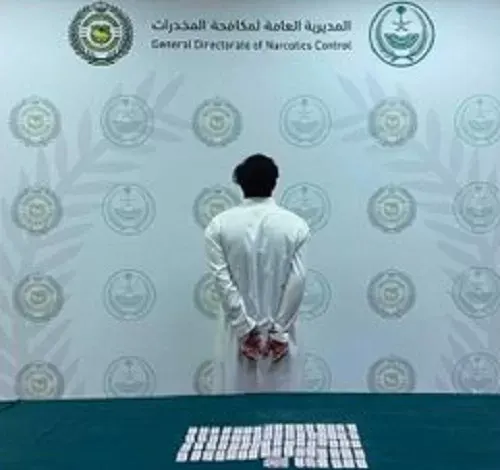 “شبو” في تبوك و أقراص “مشبوهة” في الرياض و “حشيش” في عسير