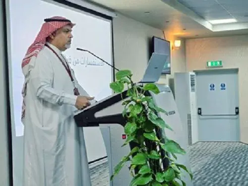 اجتماع دوري يجمع موظفي شبكة القطيف الصحية