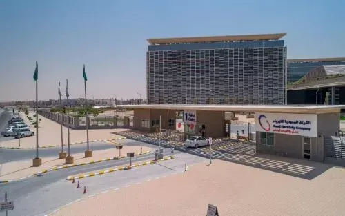 “السعودية للكهرباء” تبدأ بيع صكوك دولارية