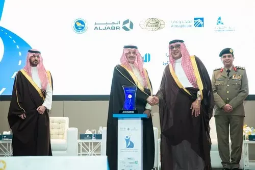 أمير الشرقية يكرّم 50 فائزاً بجائزة السائق المثالي 7