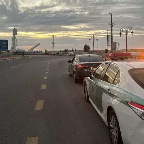 إحالة مفحط عرعر و معطل السير في وادي الدواسر إلى الهيئة المرورية
