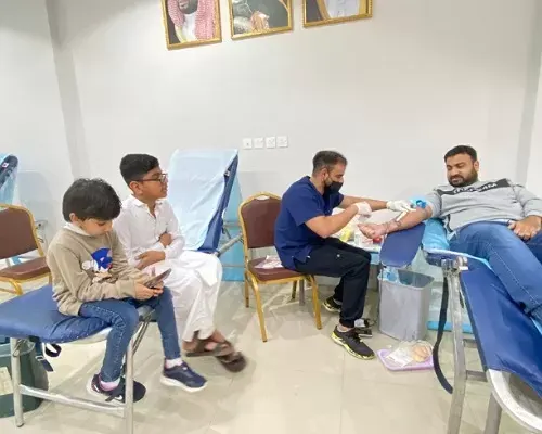 في بر سنابس.. اليوم الثاني من “أنت نقطة حياة” يستقطب 46 متبرعًا