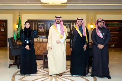 نائب أمير الشرقية يستقبل مدير فرع هيئة حقوق الإنسان