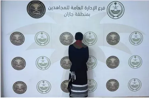 احباط تهريب 29 أثيوبياً داخل سيارة سعودي في جازان