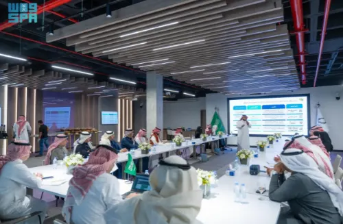 “الصناعة” تدعم سوق العمل ببرنامج التدريب الموازي