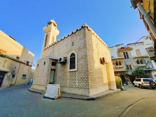 فيديو] العبد الصالح … مسجد سمّته “تقيّة” القديح في القرن الثامن الهجري