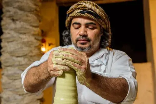 بستان قصر تاروت.. فنون حرفية و مسار سياحي