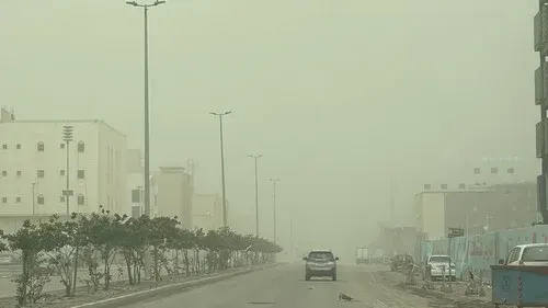 تحذير برتقالي.. غبار في القطيف والخبر والدمام والجبيل ورأس تنورة