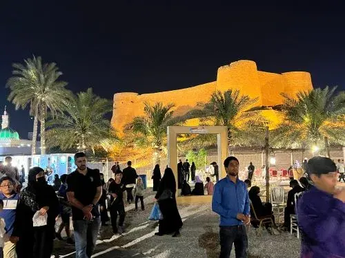 بستان قصر تاروت.. نافذة على التراث و”زمن الطيبين”