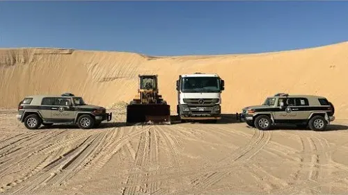 الشرقية.. القبض على ناقلي الرمال و مجرفي التربة