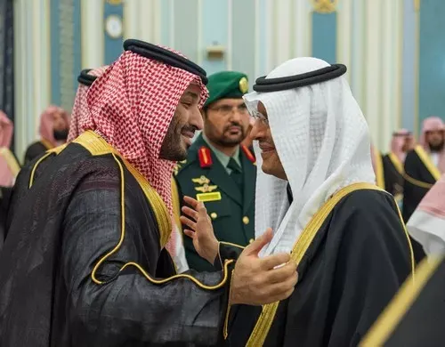 ولي العهد يستقبل المهنئين بشهر رمضان
