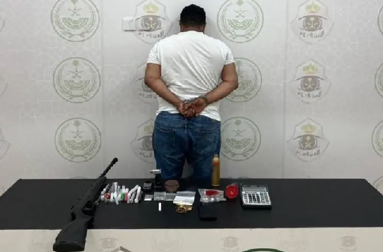 القبض على مروج حشيش وشبو في جازان
