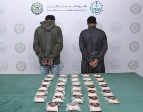 تبوك.. 33 ألف حبة مخدرات في حوزة مروِّجَين