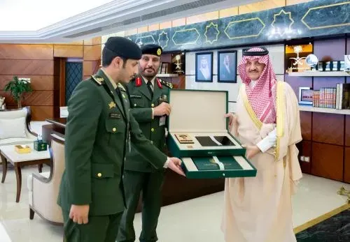 أمير الشرقية يطلع على ملف برامج نزلاء السجون السنوي