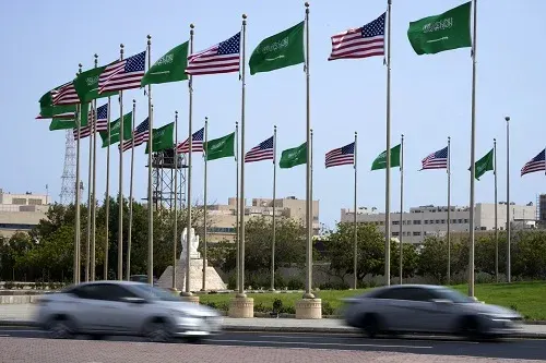 السفارة الأمريكية بالرياض تعلن مواعيد إجازة العيد بمقرها و قنصلياتها