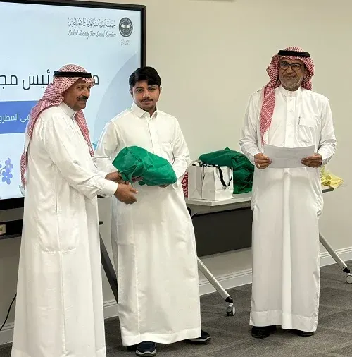 “سعادة” تعايد منسوبيها