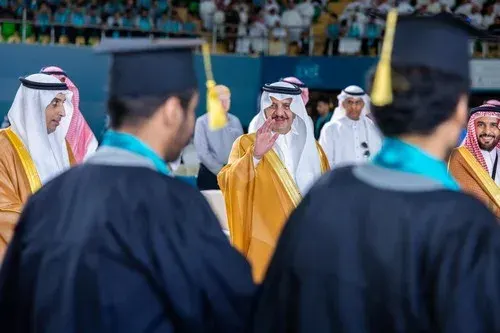 أمير الشرقية يشهد تخرج 7518 طالباً و طالبة بالتدريب التقني والمهني