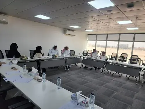 “العطاء” و “سيهات” تبحثان سبل التعاون