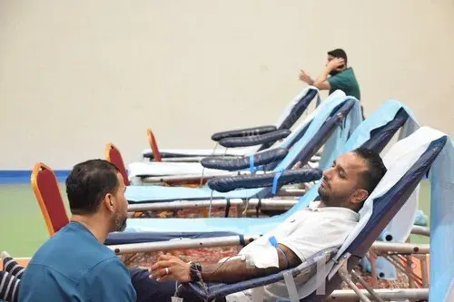 في اليوم الأول.. الخويلدية تتبرع بـ 77 كيس دم لمركزي القطيف