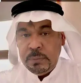 أرى الفتور على عينيكِ يرتسمُ