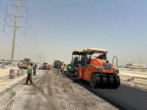 صور] سفلتة 2 كيلومتر في طريق “البدراني”