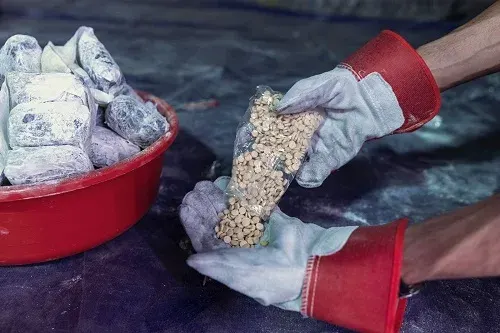 البطحاء.. إطارات سيارات ملغومة بـ 6,5 ملايين حبة كبتاجون