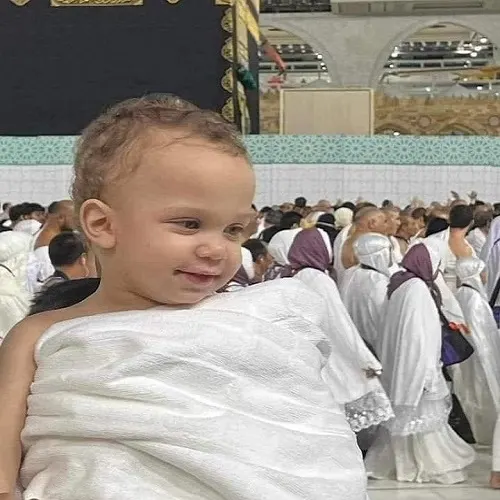 أصغر حاج مصري.. ساعات قليلة بين إحرام الطواف و كفن الموت