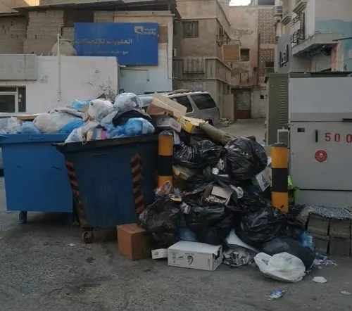 العيد في القديح.. براميل جديدة.. ونفايات قديمة..!