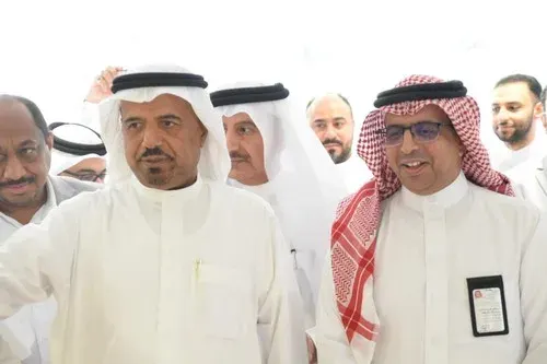 فيديو] مدير مكتب تعليم القطيف: مدرسة التهذيب العالمية بيئة تعليمية نموذجية متكاملة