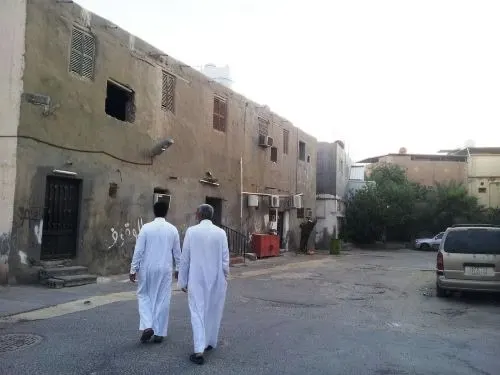 بيت عزيزة