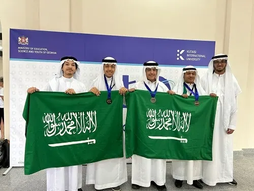 “آل قنبر” يخطف برونزية أولمبياد الفيزياء الأوروبي