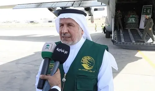 المملكة تكسر الحصار الإسرائيلي على غزة وتسقط المساعدات جواً