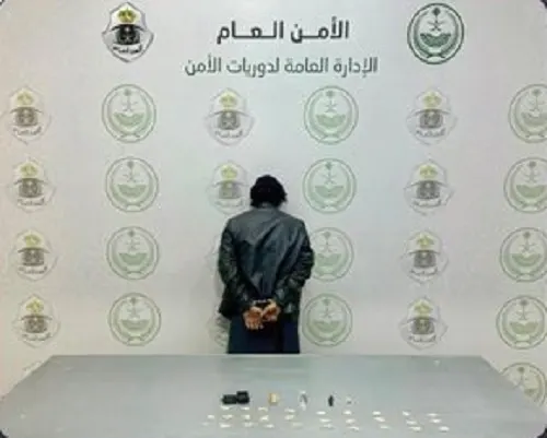 سقوط مروج حشيش وإمفيتامين في تبوك