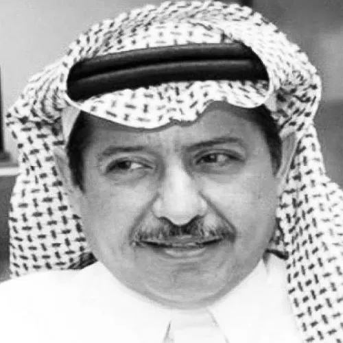 وفاة الكاتب محمد عبد اللطيف آل الشيخ