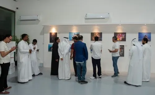 ثقافة الدمام: 22 فوتوغرافياً “تحت الماء”