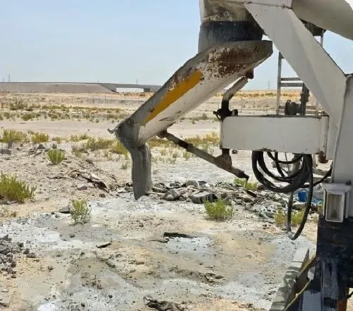 القبض على ملوث البيئة بمخلفات خرسانية في الشرقية