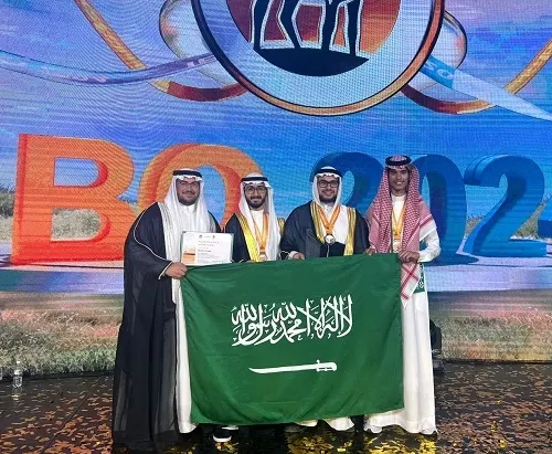 ضمن 4 سعوديين.. رائد طلبه “يخطف” فضية أولمبياد الأحياء الدولي