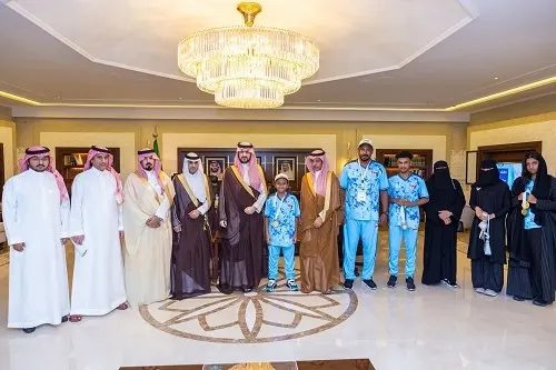 الأمير سعود بن بندر استقبل رئيس وأعضاء نادي القرية العليا