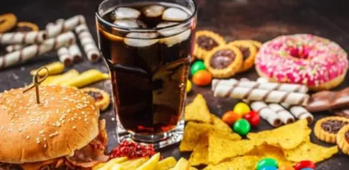 الأطعمة المعالجة تزيد من خطر الوفاة بأمراض القلب