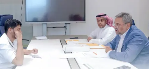 اختبارات تحريرية وشفهية للضباط المهندسين والملاحين البحريين