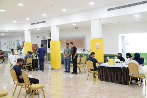 في اليوم الأول.. “دمك حياة 9” تجمع 85 كيس دم لـ “مركزي القطيف”
