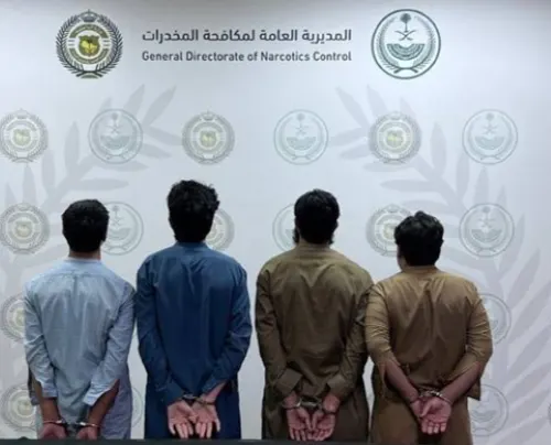 سقوط 4 مروجين للسموم في الرياض